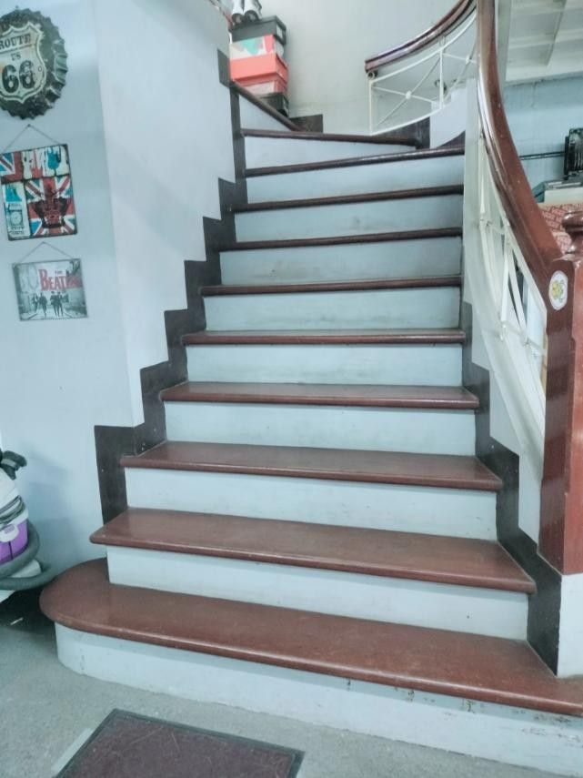 4 Storey Building House Paranaque (Category: House & Lot) located in Paranaque City. Submitted by nmae22 (Listing ID 1452782410, Image 2). Description: FOR SALE 4-STOREY HOUSE * Lot area 75 SQM 1st Flr: 2 car garage 1 maid's/driver's room 1 CR 1 washing area with sink 2nd Flr: 1 bedroom with CR & walk in closet Sala Kitchen 3rd Flr: 3 Bedroom 2 bathroom 1 living area 4th Flr: Dirty Kitchen Laundry Area 1 CR 1 big room/ party place PARANAQUE CITY 