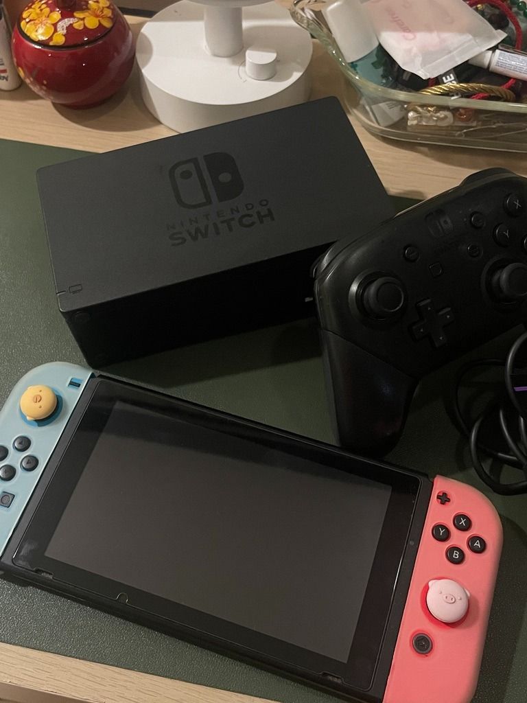 🎮 Nintendo Switch V2 Complete Bundle For Sale (Category: Nintendo) located in Quezon City. Submitted by tiffaniecheung (Listing ID 1452823518, Image 2). Description: Selling my Nintendo Switch V2 (Improved Battery Version) in excellent condition. Adult-owned and well taken care of. Inclusions: ✅ Nintendo Switch V2 Console (HK Unit) ✅ Original Box ✅ Dock ✅ Original Charger ✅ HDMI Cable ✅ Joy-Con Grip & Straps ✅ Original Nintendo Switch Pro Contro