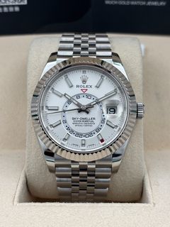 （分類：）位於 。 由 muchgoldwatch 提交（商品編號 1452775380，圖片 1）。簡介： 。