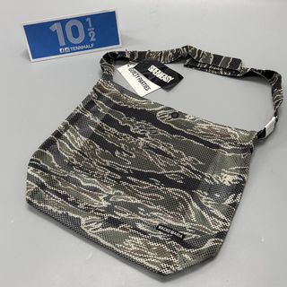 （分類：）位於 。 由 tennhalf 提交（商品編號 1452813147，圖片 1）。簡介： 。