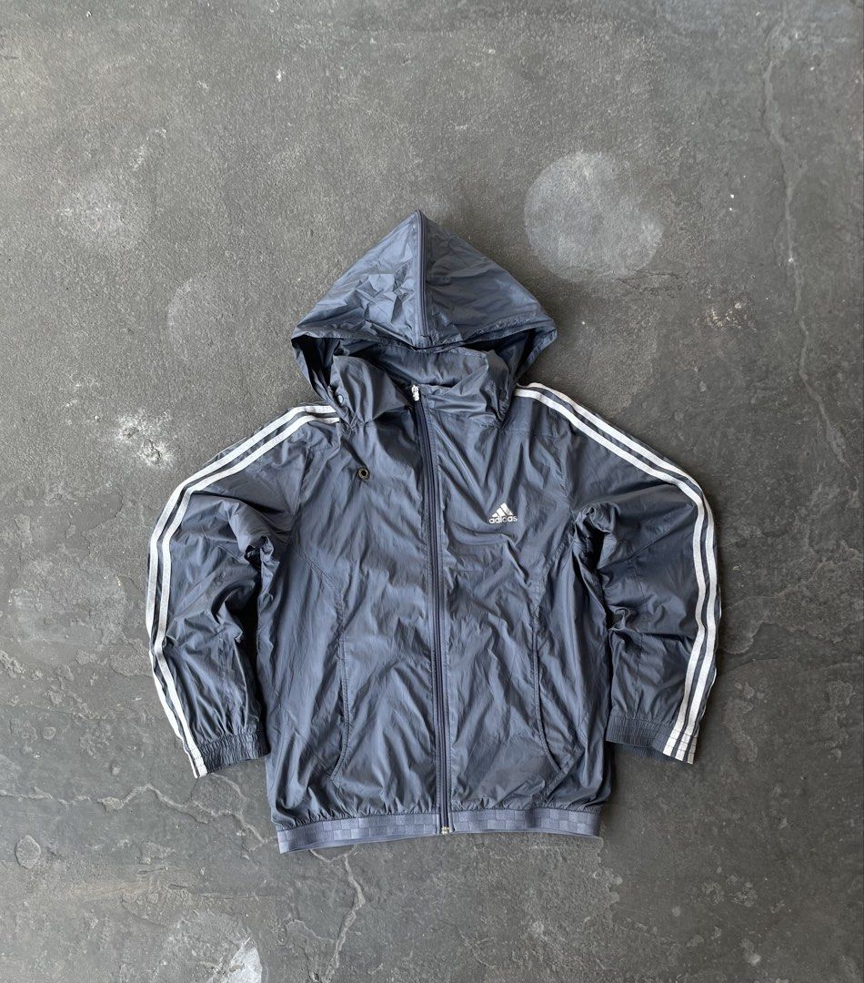 Adidas Windbreaker (AUTHENTIC ) (Category: Hoodies) located in Manila. Submitted by mr.daco (Listing ID 1452766811, Image 2). Description: Dimes:20x29 No issue Color rate:10/10 Good condition pa promise Needwash 749+sf.