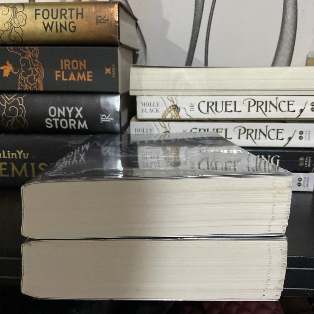 (SET) Alex Aster Lightlark and Nightbane Books (Category: Storybooks) located in Cainta. Submitted by chae.lin (Listing ID 1452774263, Image 3). Description: - Lightlark & Nightbane by Alex Aster - Books 1 & 2 of the Lightlark series - Both books are like brand new and in protective plastic wrap - Perfect for fans of fantasy novels.