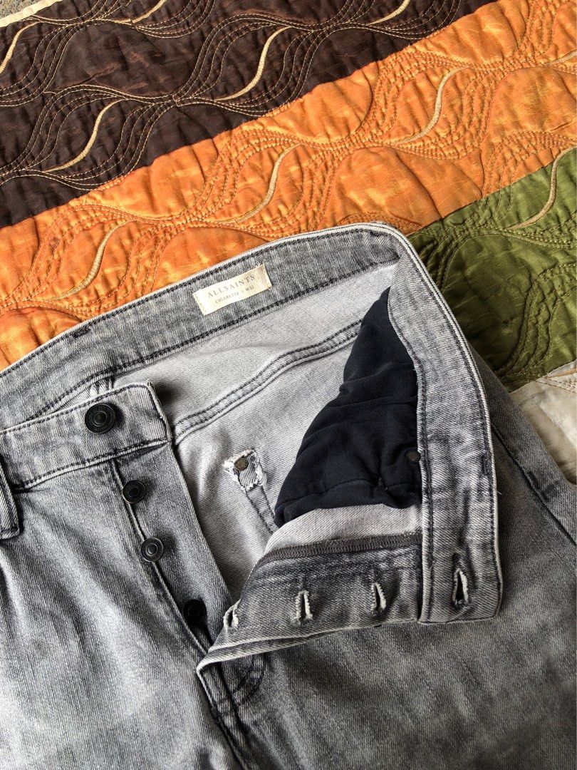 All Saint’s Pants (Category: Jeans) located in Sipalay. Submitted by johnlevifl12973 (Listing ID 1452783353, Image 3). Description: All saint’s Pants Slim Fit W 31-33 L - 43.