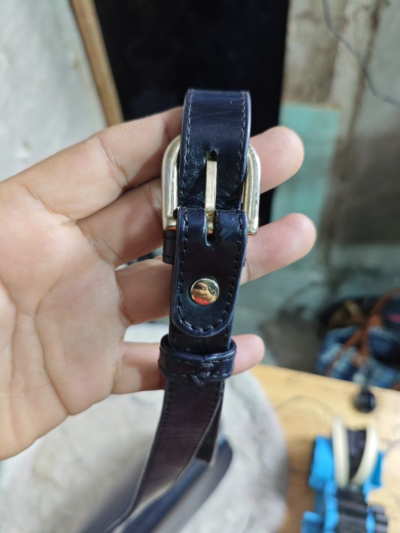A.P.C. Genève Crossbody Bag (Category: Luxury Bags & Wallets) located in Davao. Submitted by skankinpotato101 (Listing ID 1452749484, Image 2). Description: - Classic half-moon silhouette - Adjustable shoulder strap with buckle closure - Elegant gold-tone hardware details - Interior features a convenient small pocket - Perfect for stylish everyday wear - Please note: shows some signs of wear on the leather.