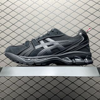 (Category: ) located in . Submitted by lovely_shoes (Listing ID 1452775865, Image 1). Description: .