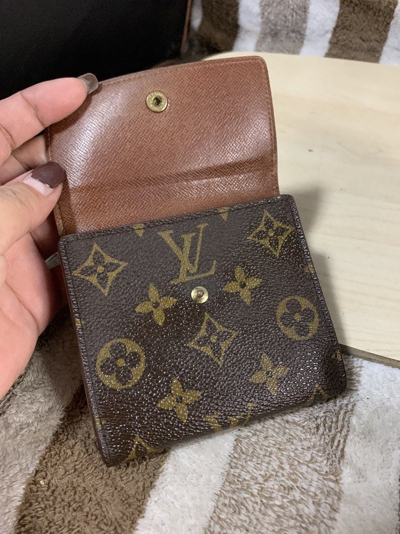 Auth VTG LV compact wallet (Category: Luxury Bags & Wallets) located in Cabanatuan. Submitted by mjluxxejapan (Listing ID 1452772476, Image 3). Description: Fixed price approx 4”x4” meas. Vintage pc , signs of aged normal s mga vintage tkga uan pg lv .. maganda pa gamitin nsa loob nman mga rubs makinis pa labas .. wala code yan. Money back guaranteed Auth .. .