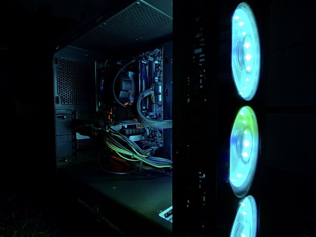 Basic gaming cpu (Category: Desktops) located in Kuala Lumpur. Submitted by aizatadyikram (Listing ID 1452830100, Image 2). Description: Amd Ryzen 5 1500X 3.5ghz 8gb RAM GTX 1050ti Cod Bandar Puteri Bangi.