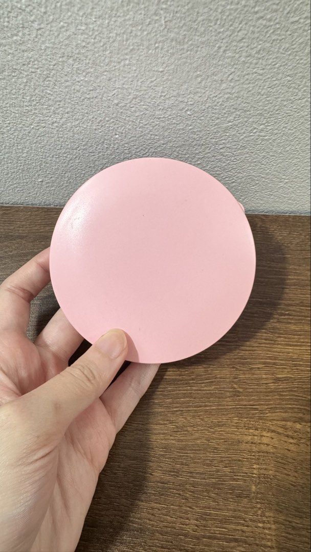 Beauty travel mirror with LED light (Category: Makeup) located in Manila. Submitted by dreisells (Listing ID 1452734049, Image 1). Description: .