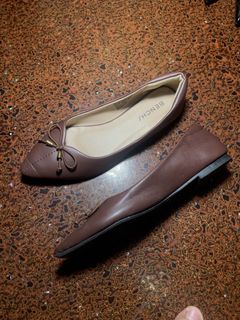 (Category: ) located in . Submitted by wearuno (Listing ID 1452807217, Image 1). Description: .