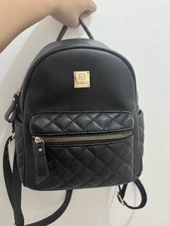 (Category: ) located in . Submitted by closetfinds_ph_952 (Listing ID 1452839429, Image 1). Description: .