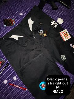 (Category: ) located in . Submitted by RM10_SWEATSHIRTHOODIE (Listing ID 1452741830, Image 1). Description: .