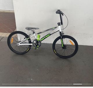 (Category: ) located in . Submitted by alywincycle (Listing ID 1452764857, Image 1). Description: .