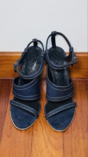 (Category: ) located in . Submitted by joyvintage (Listing ID 1452769660, Image 1). Description: .