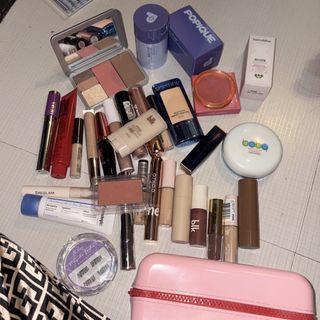 (Category: ) located in . Submitted by chatztash (Listing ID 1452859093, Image 1). Description: .
