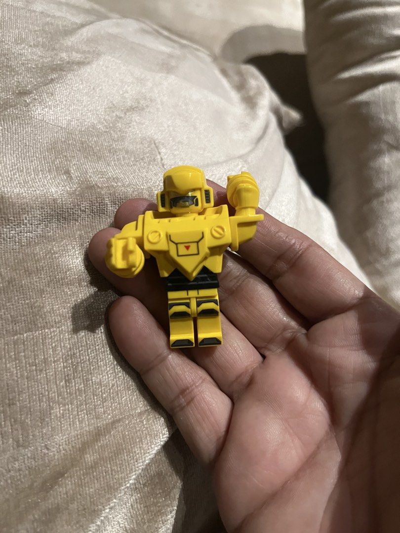 Brawl Stars Gold Mecha Bo (Category: Designer & Blind Box Toys) located in Pasay City. Submitted by beye01 (Listing ID 1452867812, Image 1). Description: Brawl stars gold mecha bo. Please check out my other items for sale. Thank you..