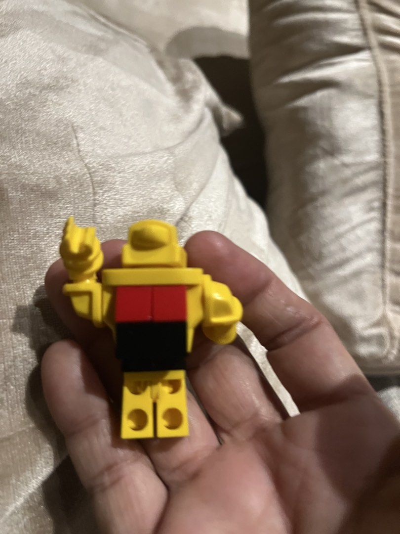 Brawl Stars Gold Mecha Bo (Category: Designer & Blind Box Toys) located in Pasay City. Submitted by beye01 (Listing ID 1452867812, Image 2). Description: Brawl stars gold mecha bo. Please check out my other items for sale. Thank you..