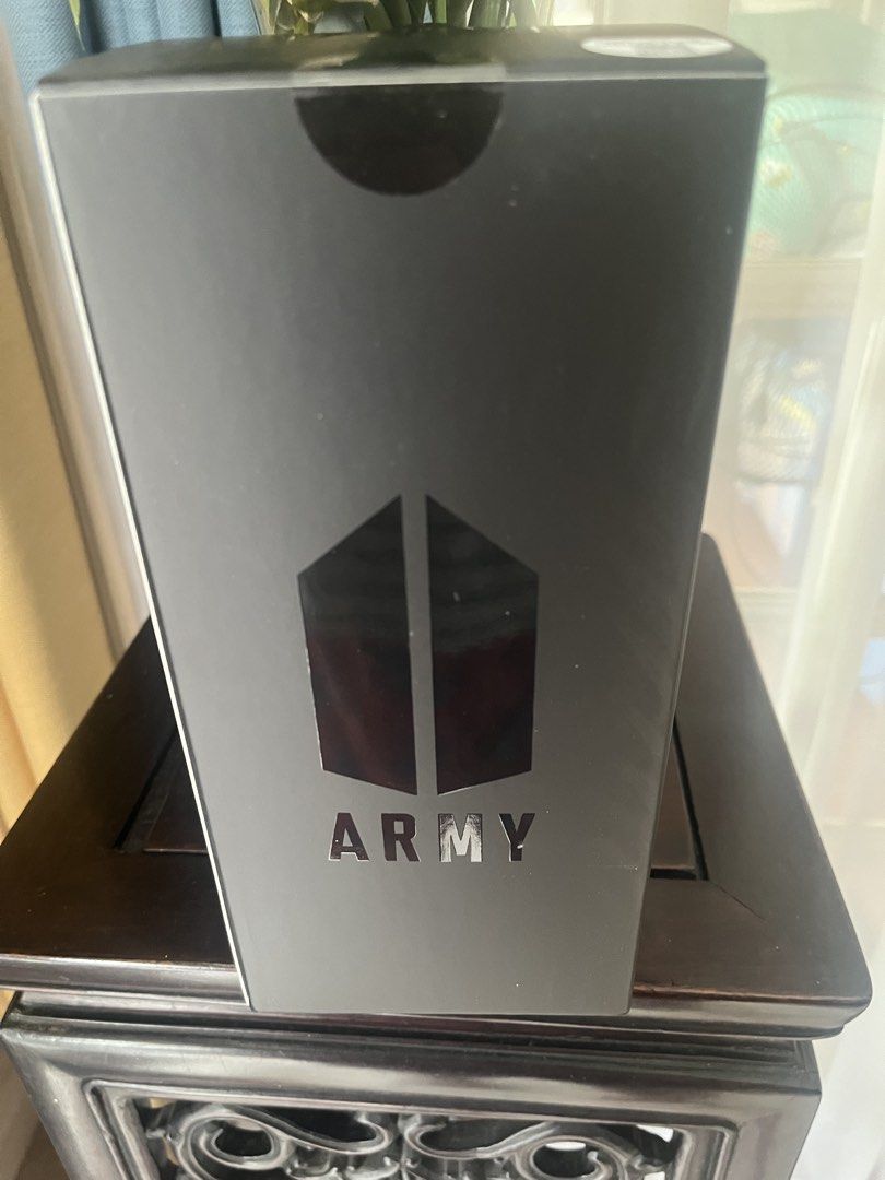 BTS Official Lightstick Ver.4 (Category: K-Wave Merchandise) located in Quezon City. Submitted by therese_ot (Listing ID 1452793308, Image 2). Description: On hand Sealed.