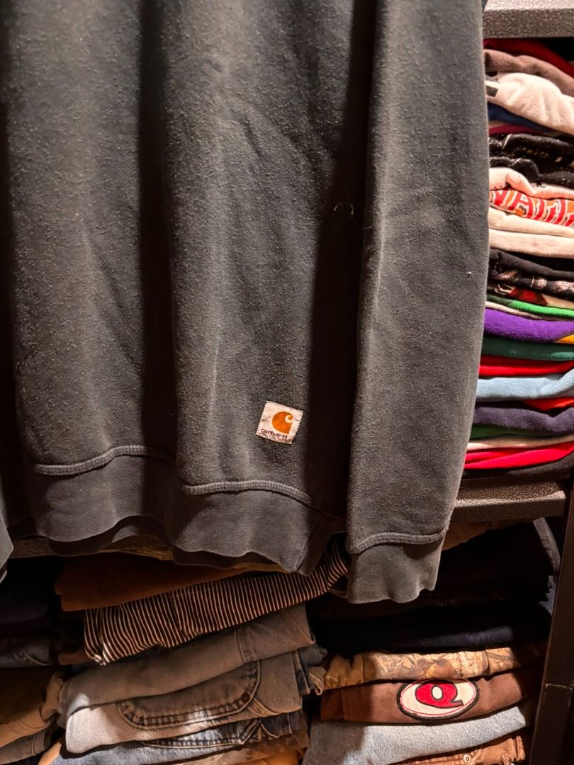 Carhartt Crewneck Sweatshirt - Black (Category: Coats, Jackets and Outerwear) located in General Santos City (Dadiangas). Submitted by andrei_ciocon (Listing ID 1452751384, Image 2). Description: - 23.5x29.5 - Classic black Carhartt crewneck sweatshirt - Features iconic Carhartt logo patch on the front - Durable and great for layering - Ribbed cuffs and hem for a secure fit - A wardrobe staple.