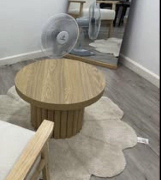Cebter table (Category: Tables & Sets) located in Quezon City. Submitted by classythreads (Listing ID 1452868095, Image 2). Description: .