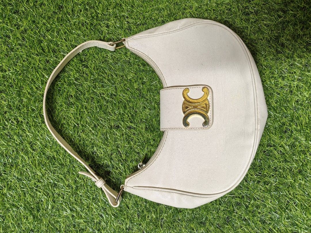 Celine bag (Category: Luxury Bags & Wallets) located in Iloilo. Submitted by luxury.ilo1984 (Listing ID 1452766828, Image 1). Description: Ukay thrifted items Parang Hobo type po sya NGA Lang po ako since Ukay Source Very Good Condition All Details posted napo.