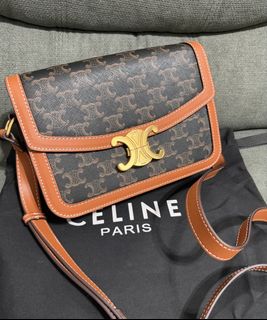 (Category: ) located in . Submitted by chic.bags (Listing ID 1452769704, Image 1). Description: .