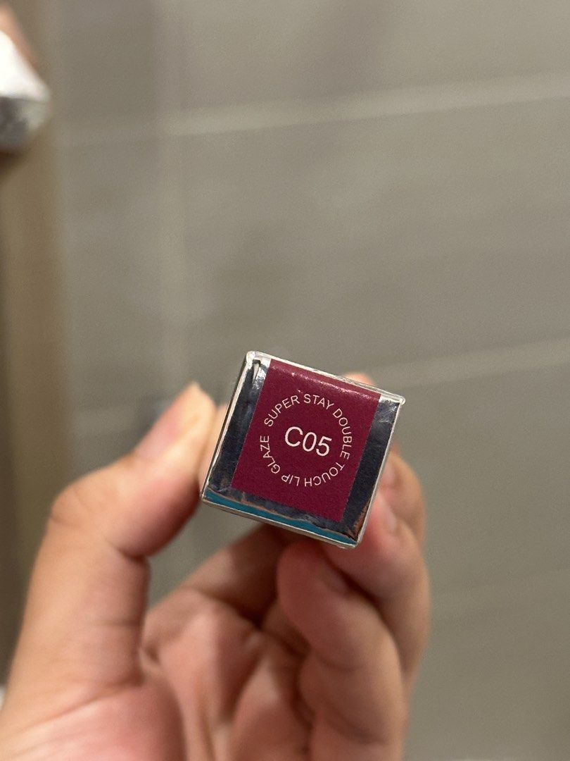 chic.peak Super Stay Double Touch Lip Glaze C05 (Category: Makeup) located in Taguig. Submitted by declutzy (Listing ID 1452773500, Image 2). Description: - Product: CHIC.PEAK Super Stay Double Touch Lip Glaze - Shade: C05 - Features: Double-ended (color + glaze) - Benefit: Long-lasting finish - Reason for Selling: Bought recently, not used much.