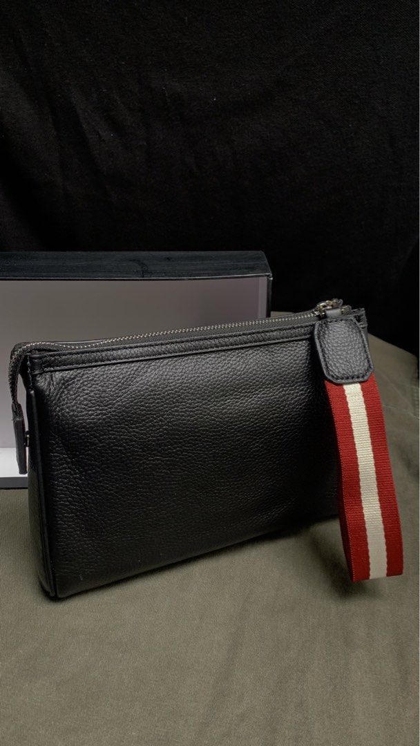 Classic Bally Clutch Bag (Category: Luxury Bags & Wallets) located in Manila. Submitted by lichking416 (Listing ID 1452714532, Image 3). Description: Classic Bally Clutch Bag Brand new With box ₱-2499.