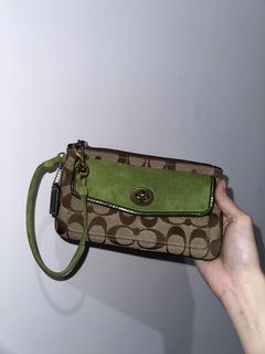 (Category: ) located in . Submitted by preloved_avenueph (Listing ID 1452854877, Image 1). Description: .