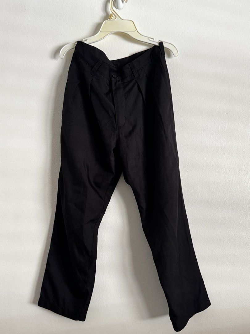 COMME des GARÇONS BLACK Polyester Pants Size M (Category: Trousers) located in Pasig City. Submitted by archive.project (Listing ID 1452771612, Image 1). Description: - Brand: COMME des GARÇONS CDG BLACK - Color: Black - Material: 100% Polyester - Size: M - Collection Year: AD 2017 - Care instructions available on tag Measurements: Waist 28 Length 34 Inseam 23 Leg opening 7 Front rise 12 2,000 only This pair does not fit me anymore :( .