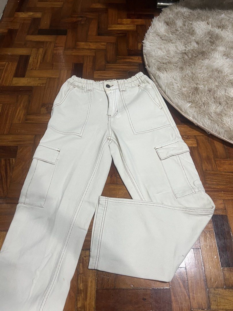 Contrast Stitch Off White Cream Cargo Denims (Category: Jeans) located in Quezon City. Submitted by chloe_declutter (Listing ID 1452742172, Image 1). Description: Still available 07/26 Measurements posted in photo Location (Pickup/Delivery) Cubao QC, near Gateway mall Code: clear Box.