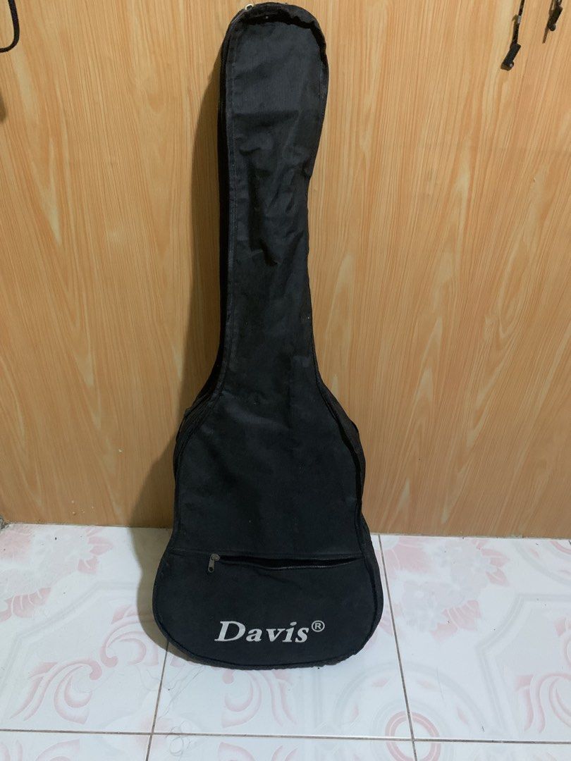 Davis Acoustic Guitar (Category: Musical Instruments) located in Pasay City. Submitted by bdrlela (Listing ID 1452806815, Image 2). Description: -negotiable -minimal scratches (reference uploaded) -good for beginner rfs: extra guitar.