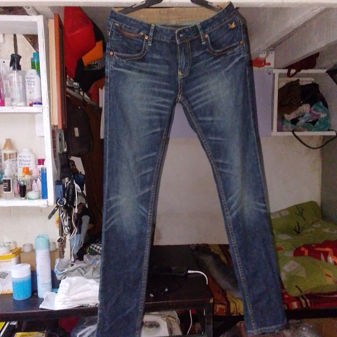 Denim Jeans Vintage Chevignon Denim (Category: Jeans) located in Manila. Submitted by moodybluess (Listing ID 1452753392, Image 1). Description: Vintage Chevignon Denim Jeans 🇫🇷 Vintage Chevignon Denim 👖 Nicky Cigarette Fit 🧵 Heavyweight Premium Cotton Denim ✨ Natural whiskering & fade from wear 📏 Waist: 15" (30") 📏 Length: 41" 💯 Preloved | Good Condition.