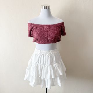(Category: ) located in . Submitted by rosywardrobe (Listing ID 1452775123, Image 1). Description: .