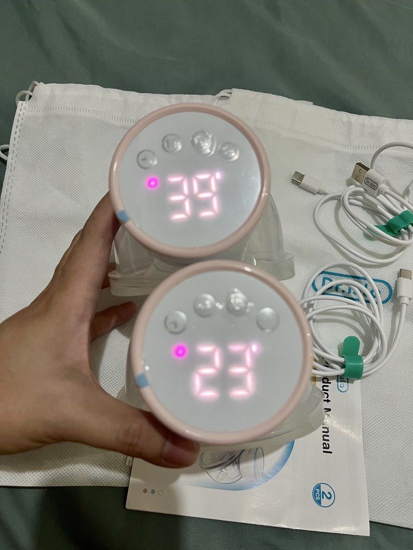 Dr. Isla EB29 Wearable Breast Pump (Category: Breastfeeding & Bottle Feeding) located in Makati City. Submitted by richjeon (Listing ID 1452814845, Image 2). Description: Dr. Isla EB29 Wearable Breast Pump – Like New (Used 5x) ✨ Bought in March 2026 ✨ Used only 5 times ✨ Complete inclusions (without the original box, but includes the original dust bag) ✨ Properly cleaned and sterilized after every use ✨ All modes and functions are working perfect