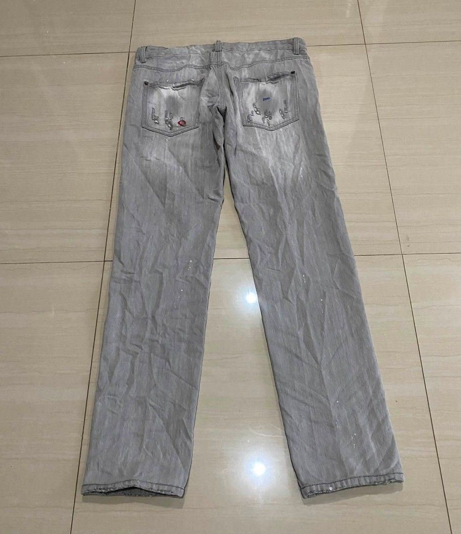 Dsquared2 Light Grey Distressed Jeans (Category: Jeans) located in San Carlos City. Submitted by latumsthrift (Listing ID 1452801468, Image 2). Description: Dsquared2 Light Grey Distressed Jeans Size 50 on tag Waistline 34 Length 41 Hems 6.5 Excellent Condition DM📩.