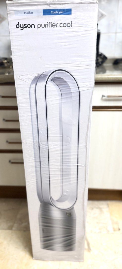 Dyson Pure Cool TP007 Fan Brand New (Category: Fans) located in Paranaque City. Submitted by jaysanti (Listing ID 1452698521, Image 2). Description: Dyson Pure Cool TP007 pure cool never used it was given as a gift but did not use it just kept it price is firm 0-9-1-5-2-8-7-2-7-5-6 high end fan .
