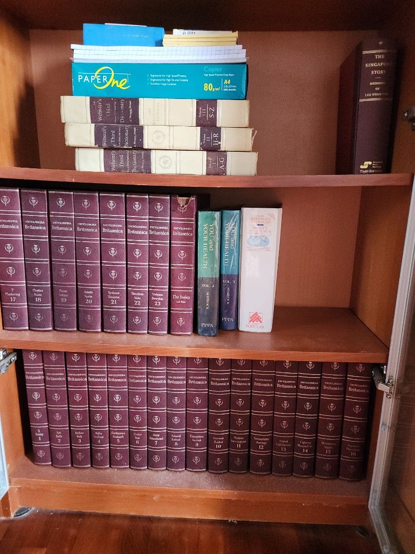 Encyclopedia (Category: Storybooks) located in Singapore. Submitted by onesdie (Listing ID 1452731667, Image 3). Description: 23 volumes hard cover bound encyclopedia c/w Webster dictionary. collect at my block in Woodlands only.
