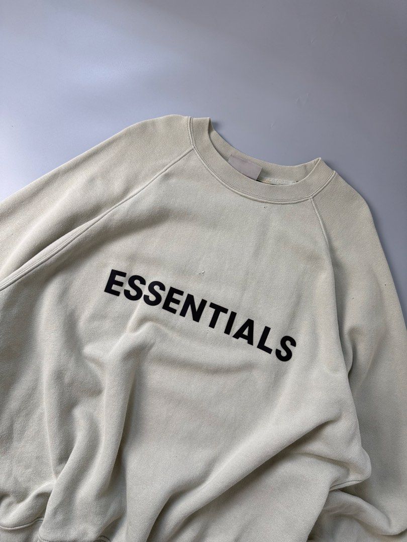 Essentials (Category: Hoodies) located in Pila. Submitted by villanueva80826 (Listing ID 1452829330, Image 3). Description: Essentials pull over Size:free size •Width:30.5 •Length:30 •Condition: 9/10 •Color rate:9.5/10 For reference model height 5’6 Size large Mine:350 +Shipping fee Issue: scratches Still in good condition Still wearable .