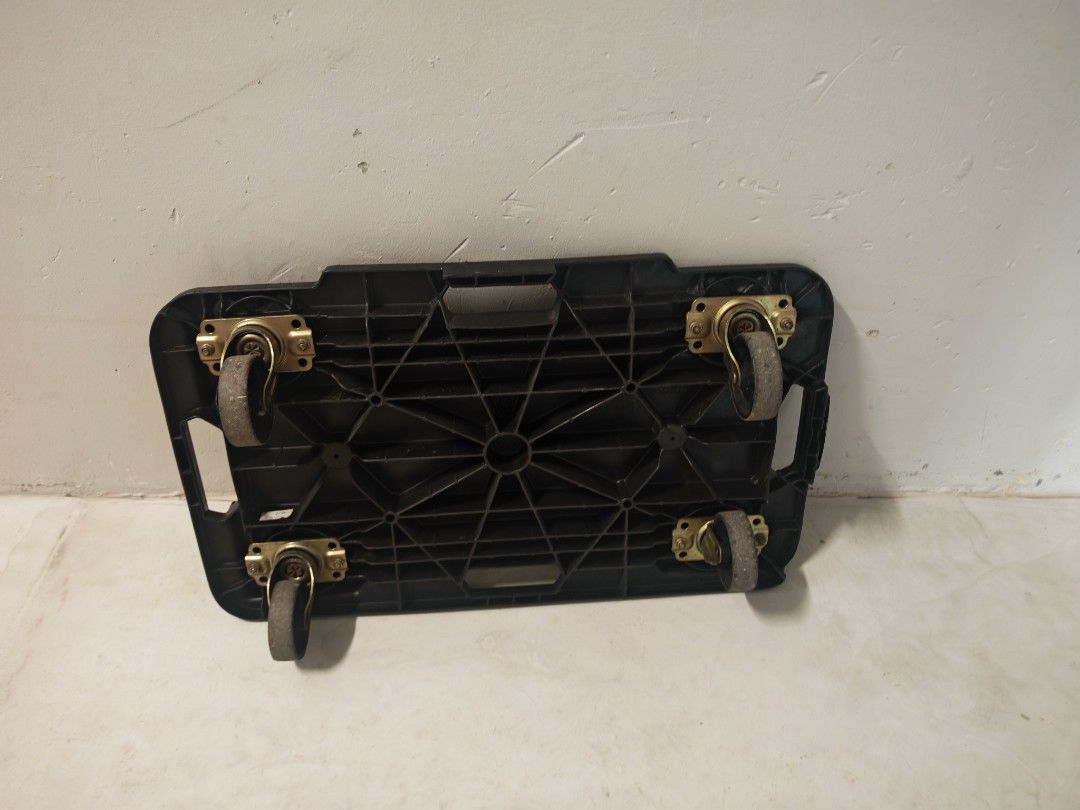 FLAT TROLLEY (Category: Storage & Organization) located in Singapore. Submitted by buymystuffaway (Listing ID 1452729721, Image 3). Description: Not using anymore. Price is fixed..