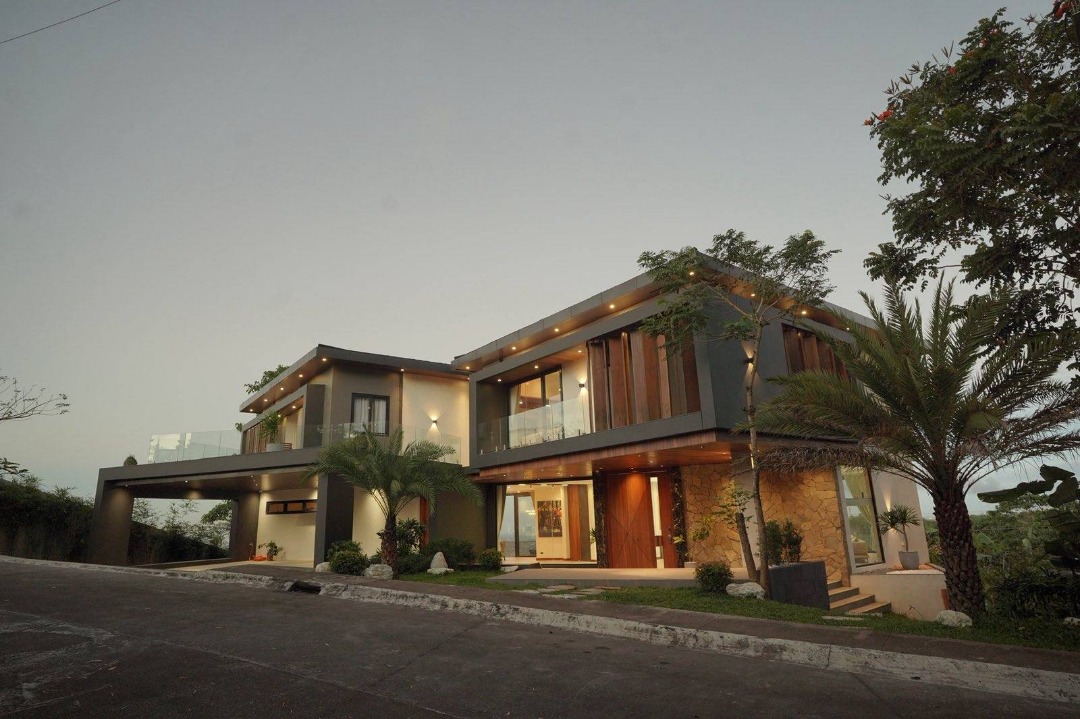 (Category: ) located in . Submitted by REMAXCapital (Listing ID 1452768532, Image 1). Description: .