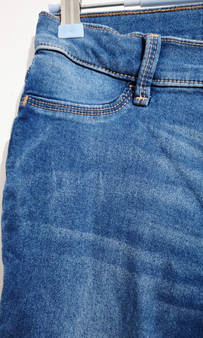 GAP DENIM Stretch Jegging (Category: Babies & Kids Fashion) located in Malolos. Submitted by candyproj (Listing ID 1452836281, Image 3). Description: GAP| Personal Used Clothes Size: 14 on Tag Measurement: waist: 22" Length: 33" Buy 3 clothes, SHIPPING FEE IS FREE RFS: Decluterring/Migrating Price is Negotiable Everything must go.