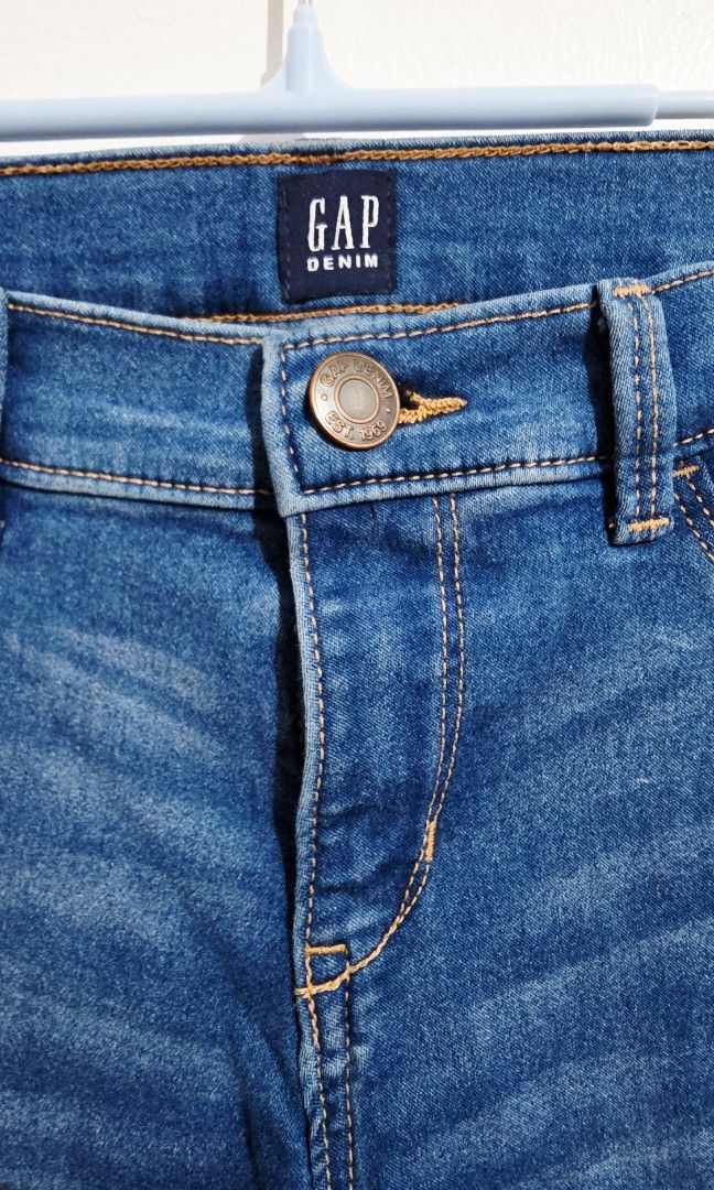 GAP DENIM Stretch Jegging (Category: Babies & Kids Fashion) located in Malolos. Submitted by candyproj (Listing ID 1452836281, Image 2). Description: GAP| Personal Used Clothes Size: 14 on Tag Measurement: waist: 22" Length: 33" Buy 3 clothes, SHIPPING FEE IS FREE RFS: Decluterring/Migrating Price is Negotiable Everything must go.