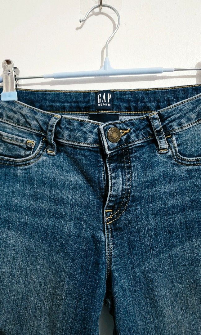 GAP Stretch Super Skinny (Category: Babies & Kids Fashion) located in Malolos. Submitted by candyproj (Listing ID 1452833950, Image 2). Description: GAP Stretchy Super Skinny Jeans Personal Used Clothes Size: 14 on Tag Measurement: Waist: 26" Length: 35" Buy 3 clothes, SHIPPING FEE IS FREE RFS: Decluterring/Migrating Price is Negotiable Everything must go.