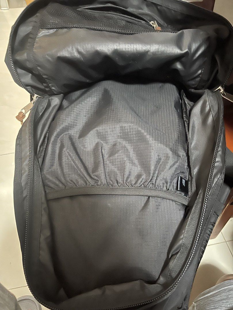 Gregory backpack （分類：背包）位於 Hong Kong。 由 lhh2199 提交（商品編號 1452852101，圖片 3）。簡介： 少用 無破損 。