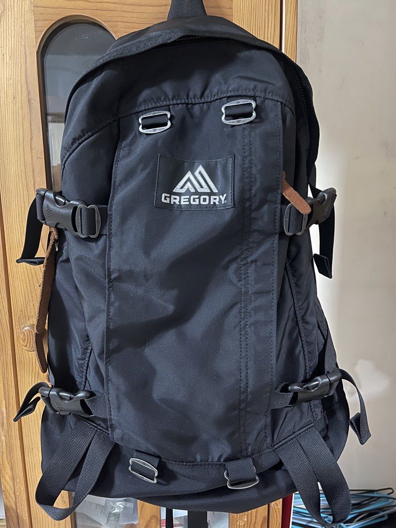 Gregory backpack （分類：背包）位於 Hong Kong。 由 lhh2199 提交（商品編號 1452852101，圖片 1）。簡介： 少用 無破損 。