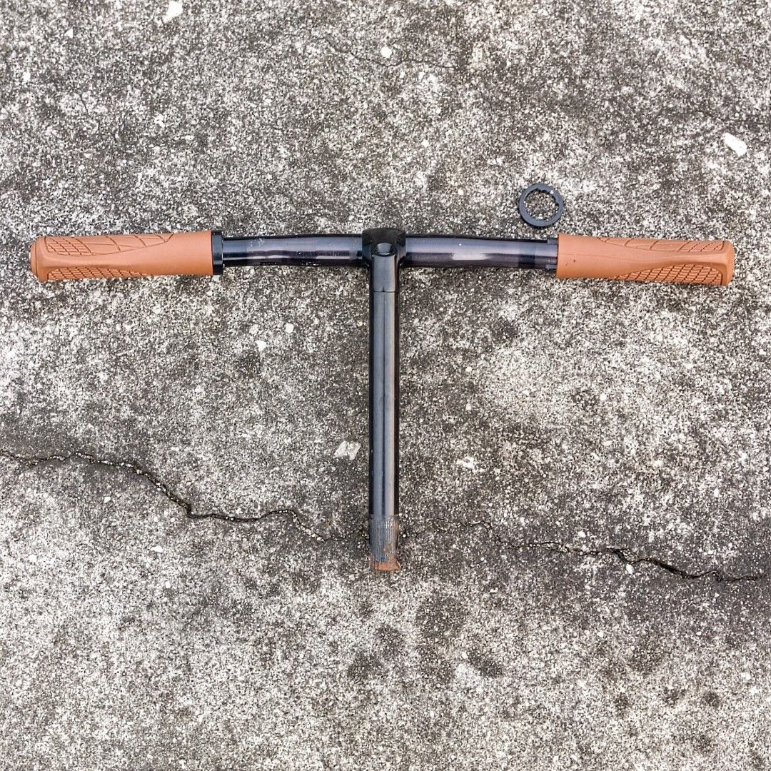 Handlebar Set (Category: Bicycles) located in Quezon City. Submitted by lem1998 (Listing ID 1452797422, Image 3). Description: Long Neck Stem Zoom HL Straight Bar Bnew Brown Handle Grip Price: 500 only Pickup North Caloocan or add sf.