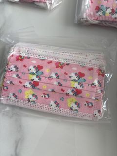 (Category: ) located in . Submitted by warinmywardrobe (Listing ID 1452732517, Image 1). Description: .