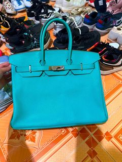 (Category: ) located in . Submitted by shiiapparel (Listing ID 1452851434, Image 1). Description: .