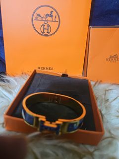 (Category: ) located in . Submitted by clearancesale898 (Listing ID 1452875229, Image 1). Description: .