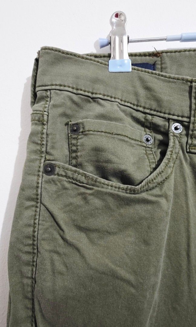 Hollister Soft Denim (Category: Jeans) located in Malolos. Submitted by candyproj (Listing ID 1452834309, Image 3). Description: Hollister Epic Flex | Personal Used Clothes Size: Large Measurement: Waist: 32" Length: 30" Buy 3 clothes, SHIPPING FEE IS FREE RFS: Decluterring/Migrating Price is Negotiable Everything must go.